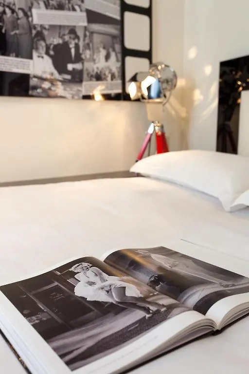 Petit Madeleine Hotel Paris 3*,